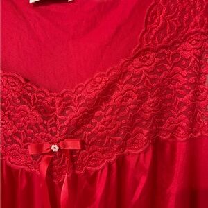 Elegant Vanity Fair Red Lace Maxi Nightgown Medium